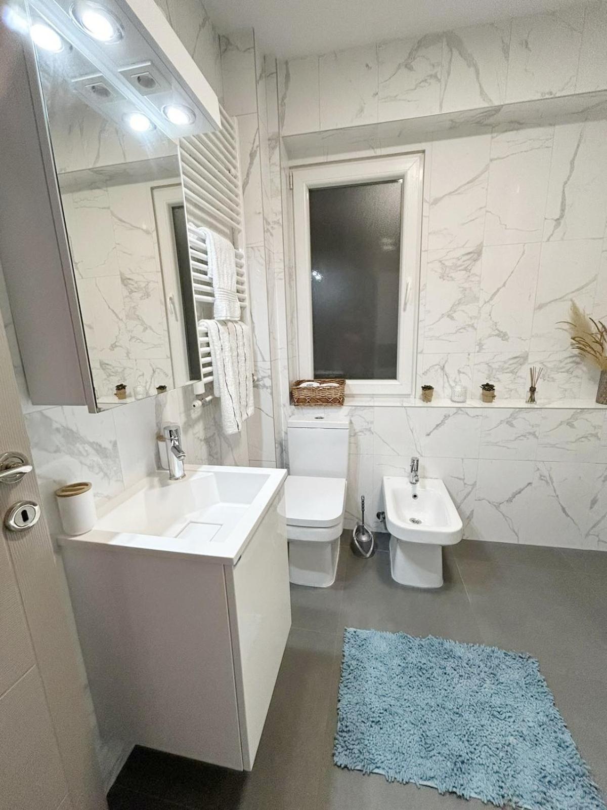 The Circle Apartment Skopje Exterior photo